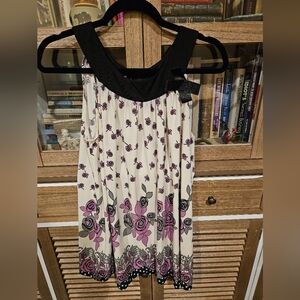 French sleeveless top